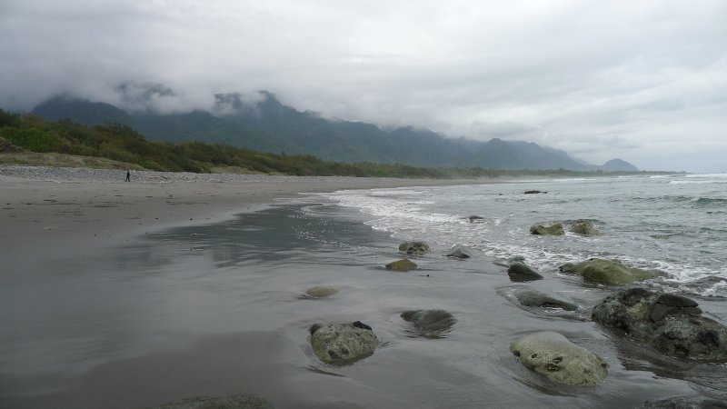 p1000440